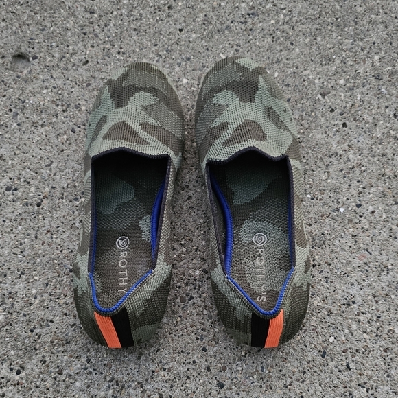 Rothys youth flats size 4Y - Picture 4 of 12